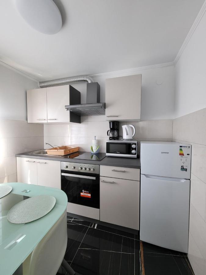 Apartman Dora With Sea View And Terrace Ουμάγκ Εξωτερικό φωτογραφία