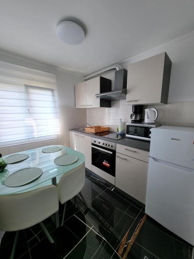Apartman Dora With Sea View And Terrace Ουμάγκ Εξωτερικό φωτογραφία