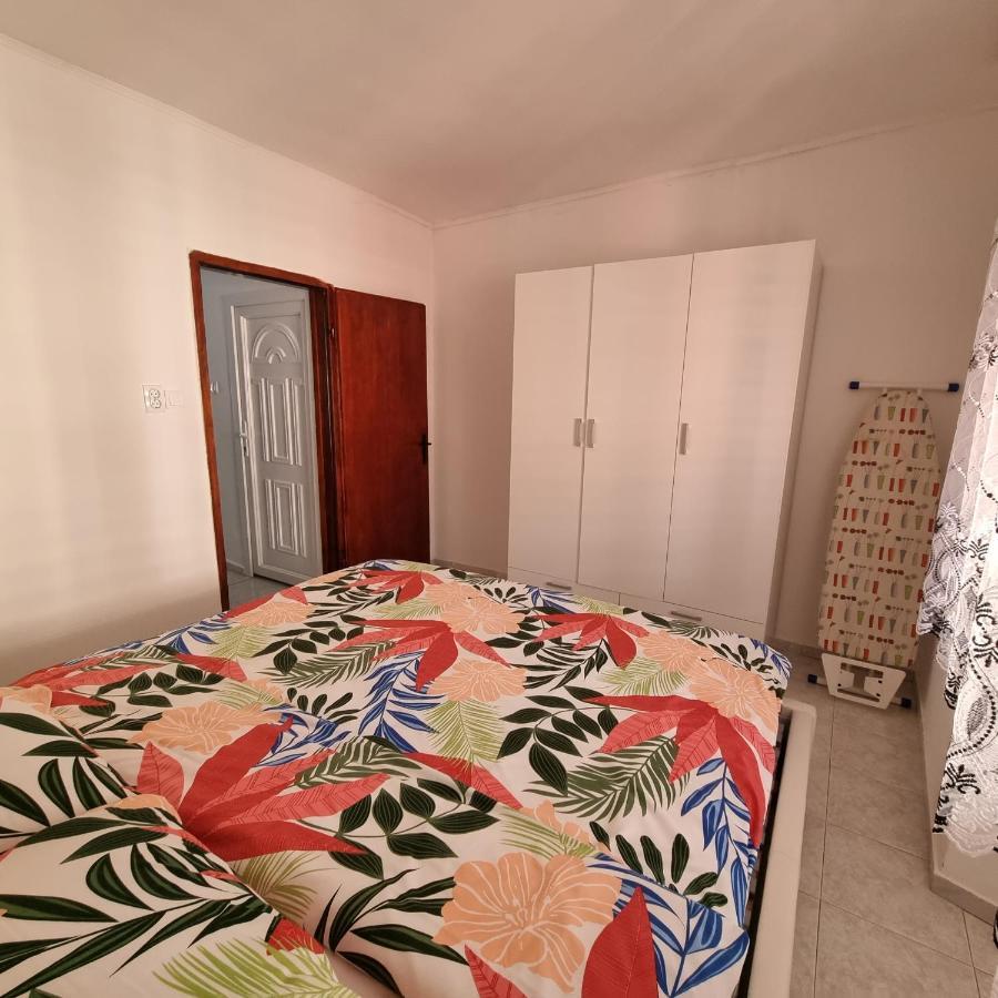 Apartman Dora With Sea View And Terrace Ουμάγκ Εξωτερικό φωτογραφία