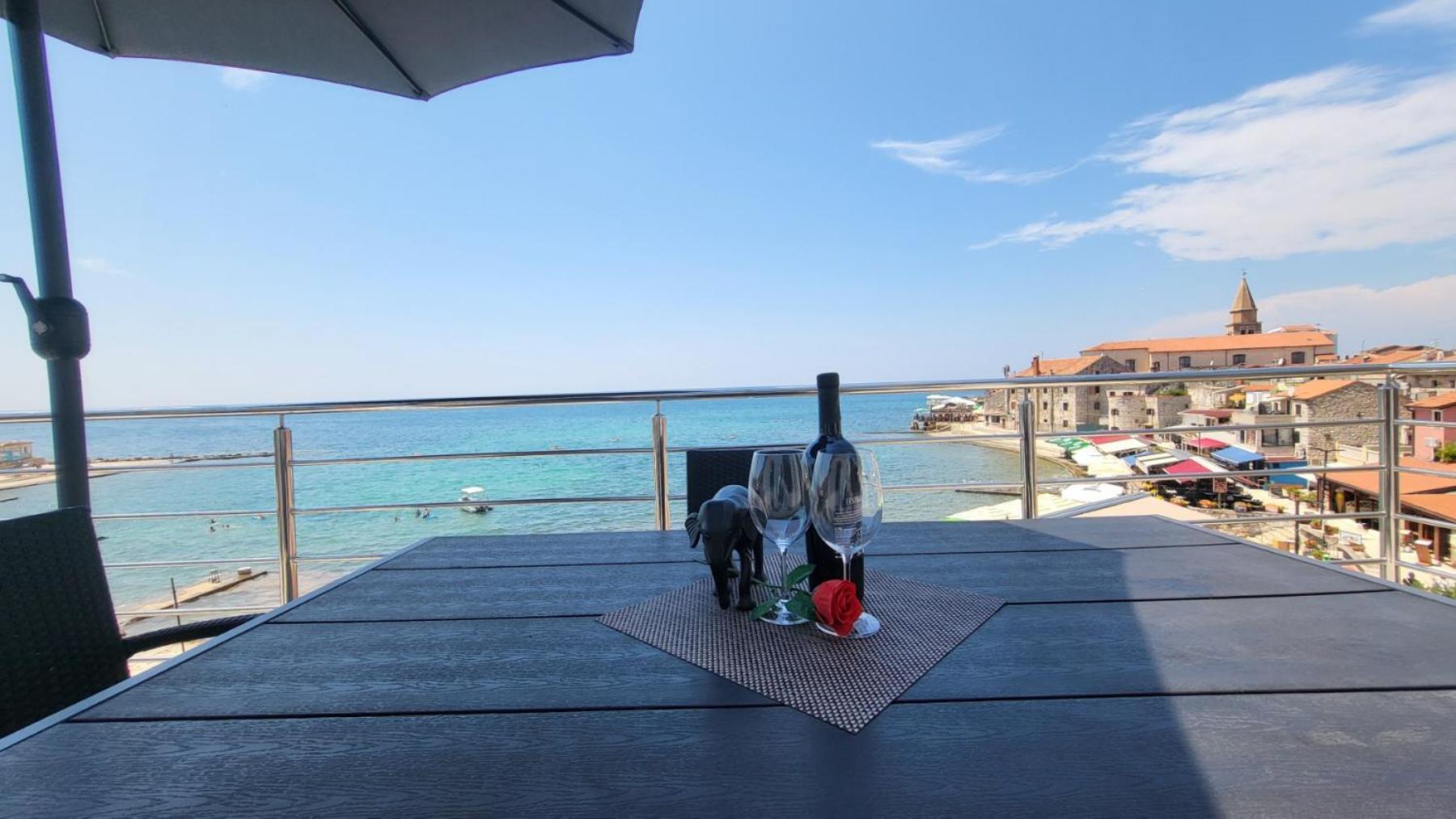 Apartman Dora With Sea View And Terrace Ουμάγκ Εξωτερικό φωτογραφία